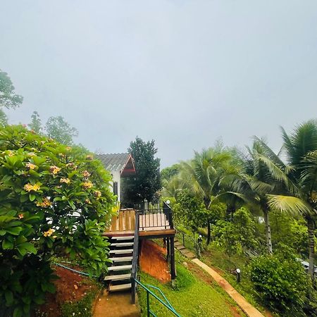 Forest Guesthouse Samoeng Esterno foto